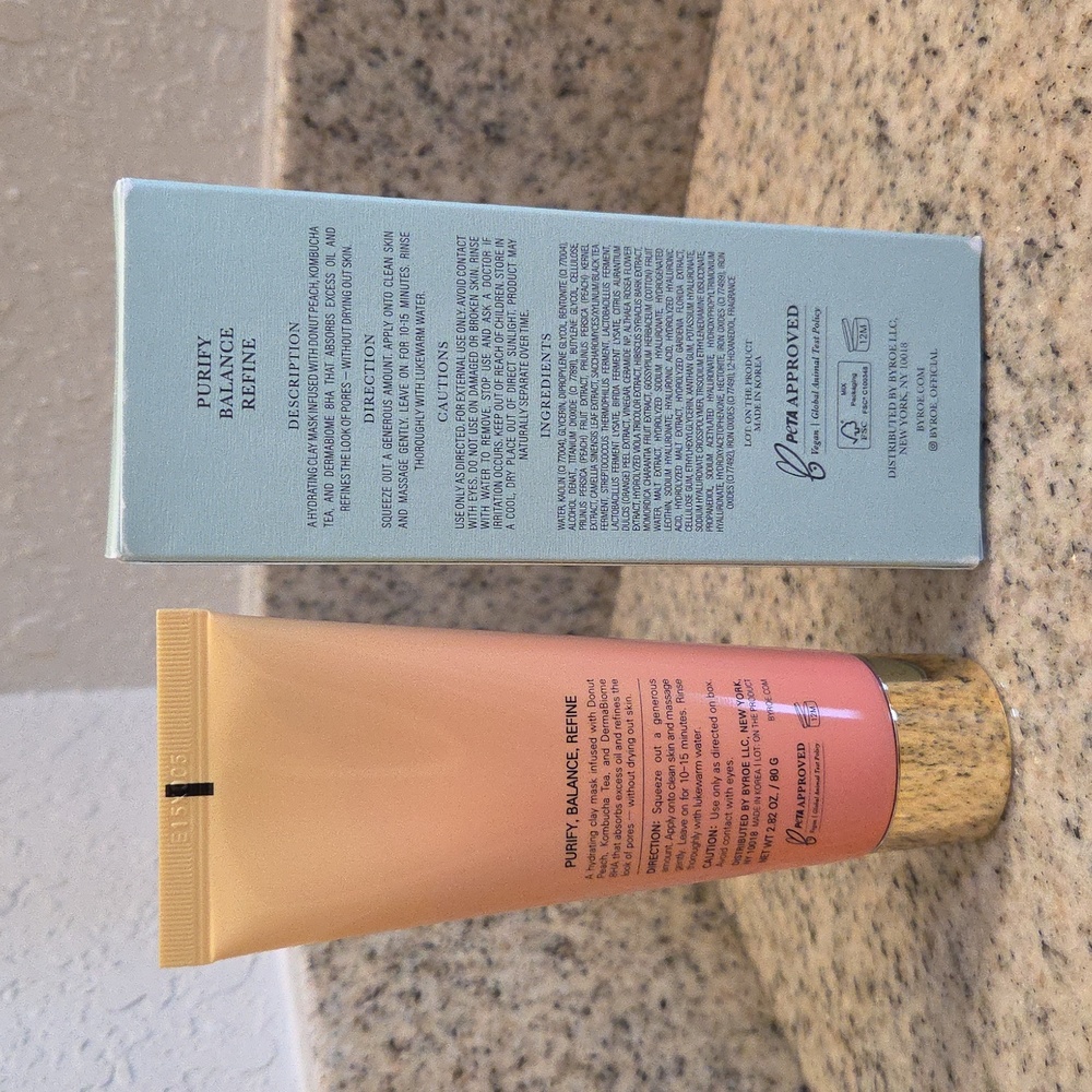 Byroe Peach Kombucha Tea Purifying Clay Mask - Picture 3 of 5